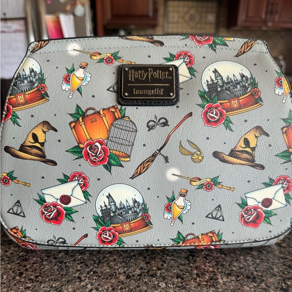 LOUNGEFLY • HARRY POTTER TATTOO - Picture 1 of 5